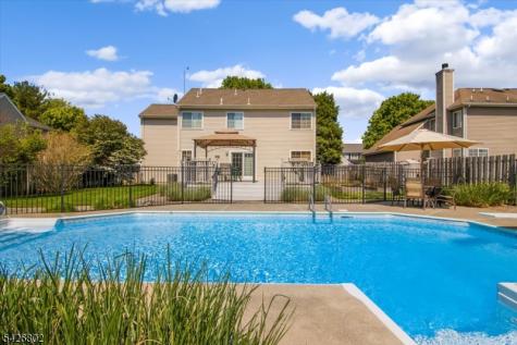 27 Country Lake Drive Jefferson NJ 07438