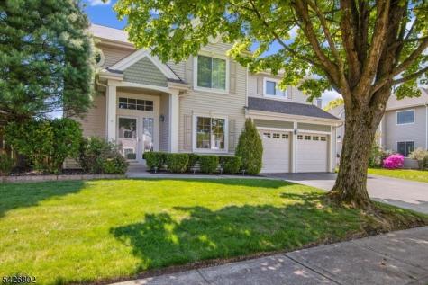 27 Country Lake Drive Jefferson NJ 07438