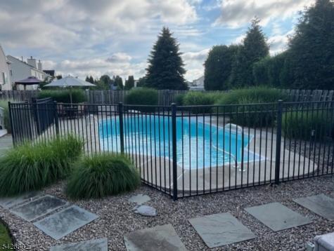 27 Country Lake Drive Jefferson NJ 07438