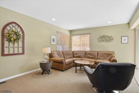 27 Country Lake Drive Jefferson NJ 07438