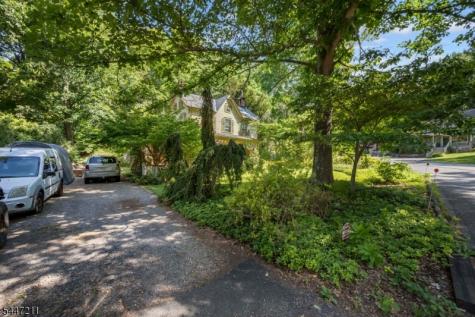 438 Church Road Holland NJ 08848