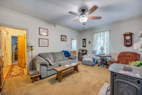 438 Church Road Holland NJ 08848
