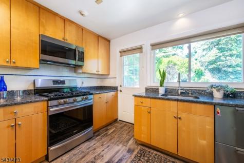 17 Luddington Road West Orange NJ 07052