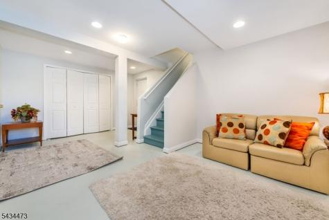 17 Luddington Road West Orange NJ 07052