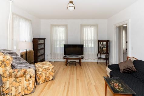 55 Valley Street Knowlton NJ 07832