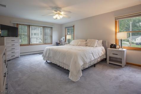 6 Helen Street Hopatcong NJ 07874