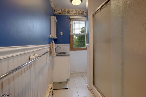6 Helen Street Hopatcong NJ 07874
