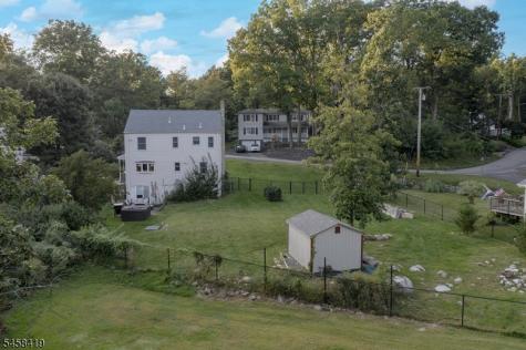 6 Helen Street Hopatcong NJ 07874