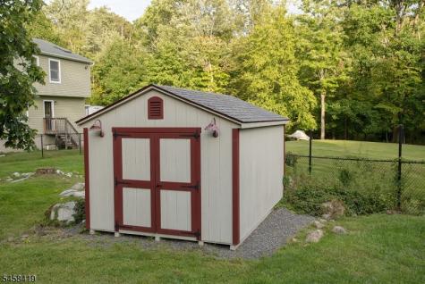 6 Helen Street Hopatcong NJ 07874