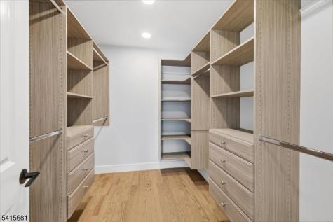 34 Zazzetti Street Waldwick NJ 07463