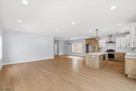 34 Zazzetti Street Waldwick NJ 07463