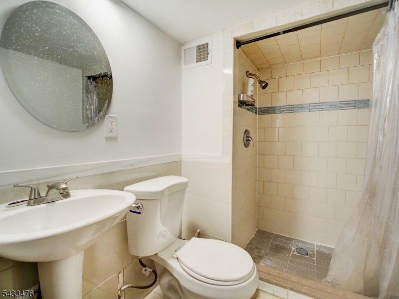 408 Elmora Avenue Elizabeth NJ 07201