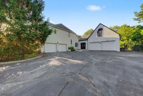 19 Trout Brook Lane Randolph NJ 07945