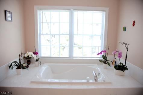 4 Spinnaker Drive South Amboy NJ 08879