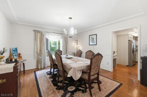 30 Willow Brook Lane Clinton NJ 08801