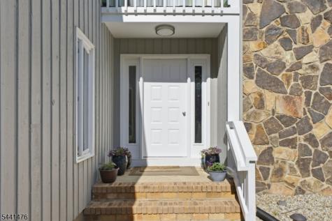 30 Willow Brook Lane Clinton NJ 08801
