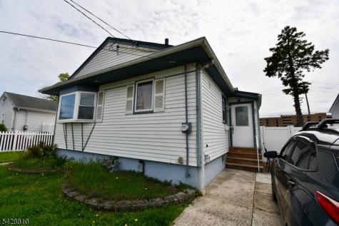 831 Smith Street Linden NJ 07036