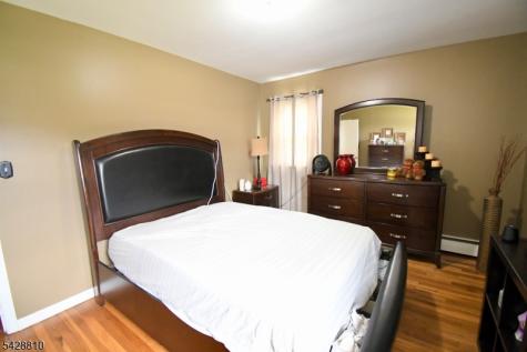 831 Smith Street Linden NJ 07036