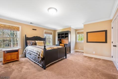 76 Pine Way New Providence NJ 07974