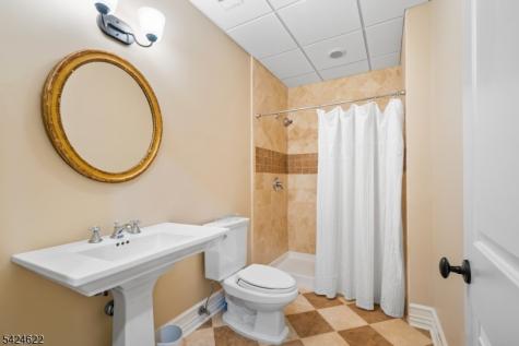76 Pine Way New Providence NJ 07974