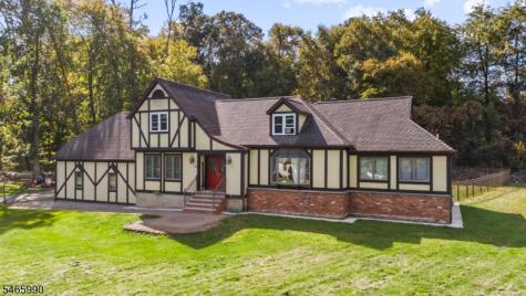 40 Woodland Road Franklin NJ 07416