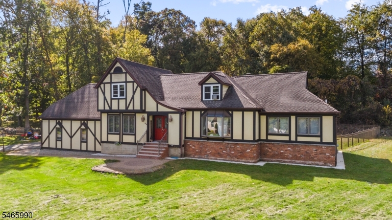 40 Woodland Road Franklin NJ 07416