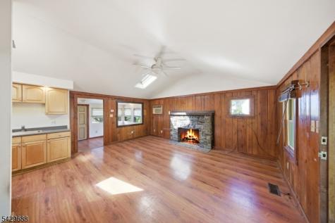 39 Fernwood Avenue Hardyston NJ 07460