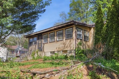 39 Fernwood Avenue Hardyston NJ 07460