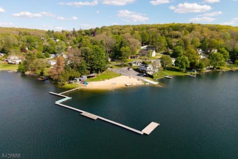 39 Fernwood Avenue Hardyston NJ 07460