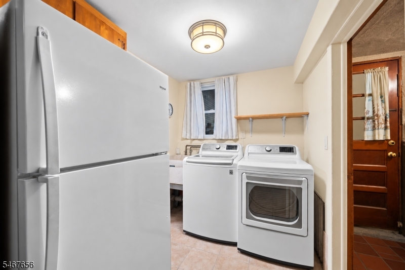 21 Ravine Avenue Nutley NJ 07110