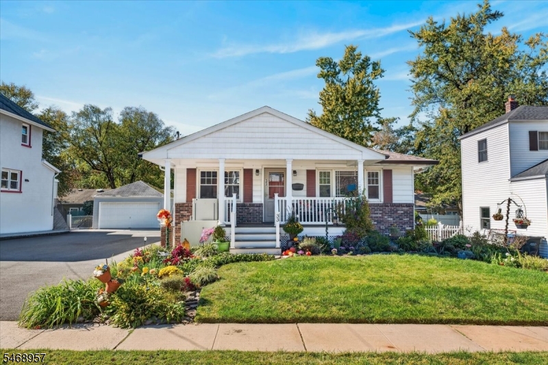 33 Newman Street Metuchen NJ 08840