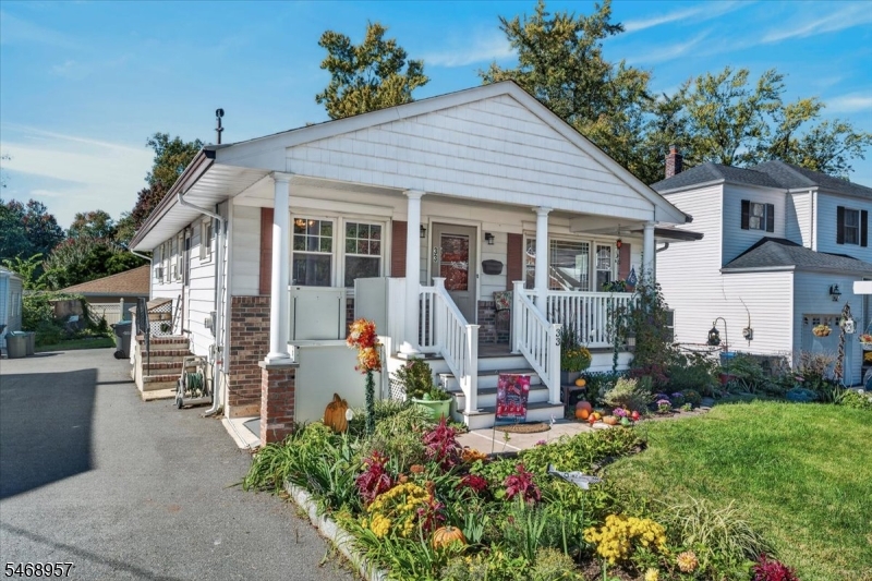 33 Newman Street Metuchen NJ 08840