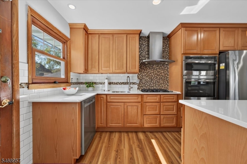 33 Newman Street Metuchen NJ 08840