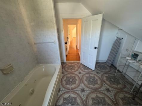 68 Danforth Avenue Jersey City NJ 07305