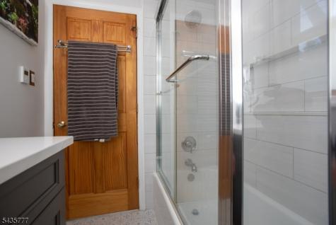 142 Mountain Parkway Green Brook NJ 08812