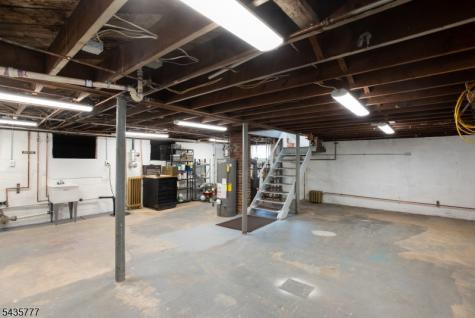 142 Mountain Parkway Green Brook NJ 08812