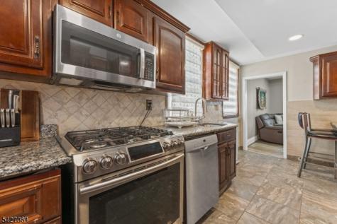 15 Putnam Place Clifton NJ 07011