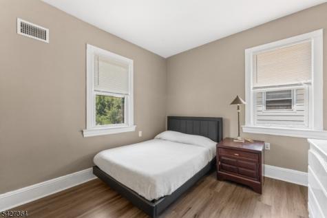 15 Putnam Place Clifton NJ 07011