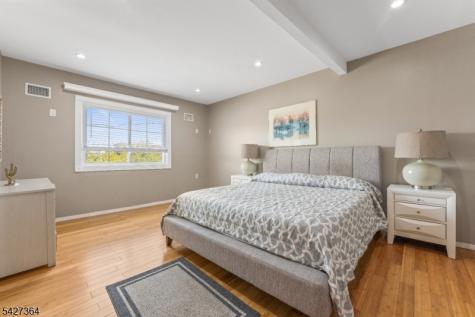 15 Putnam Place Clifton NJ 07011
