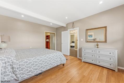 15 Putnam Place Clifton NJ 07011