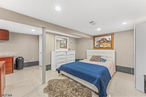 15 Putnam Place Clifton NJ 07011