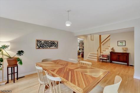 10 Crestview Drive Hopewell NJ 08525