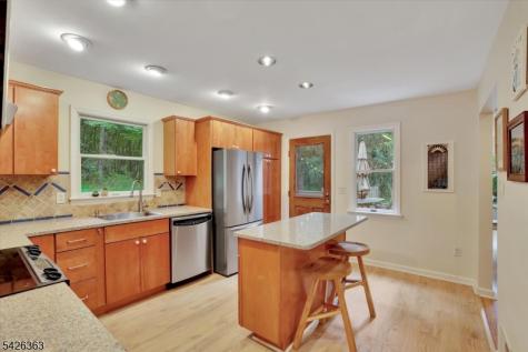 10 Crestview Drive Hopewell NJ 08525