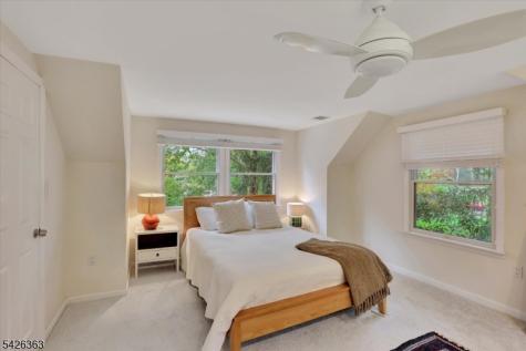 10 Crestview Drive Hopewell NJ 08525