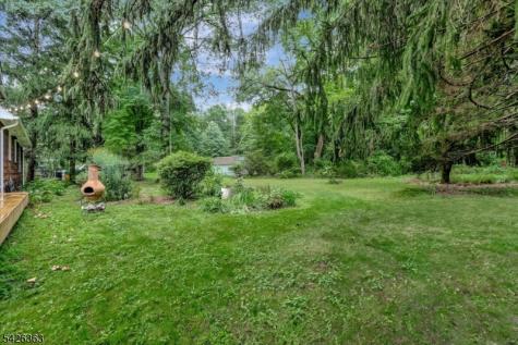 10 Crestview Drive Hopewell NJ 08525