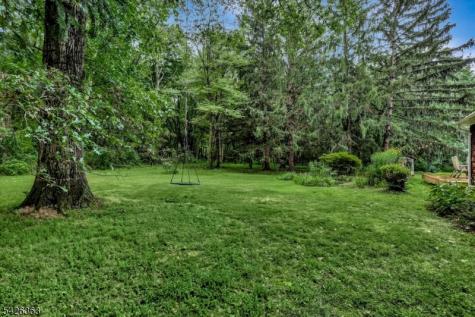 10 Crestview Drive Hopewell NJ 08525
