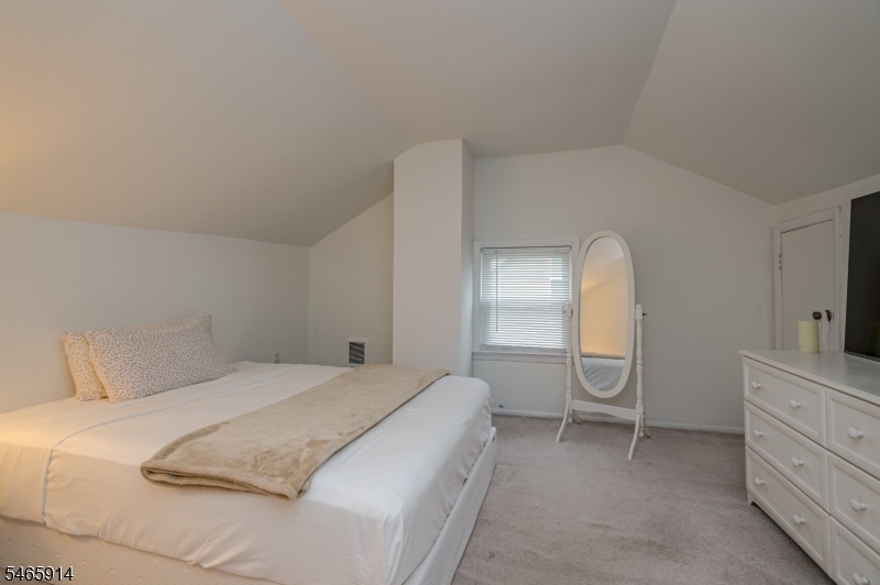118 Vogel Place Middlesex NJ 08846