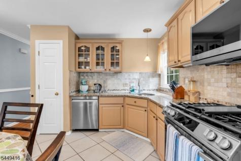 48 Plantation Road Readington NJ 08889