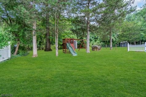 48 Plantation Road Readington NJ 08889