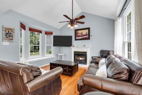 48 Plantation Road Readington NJ 08889